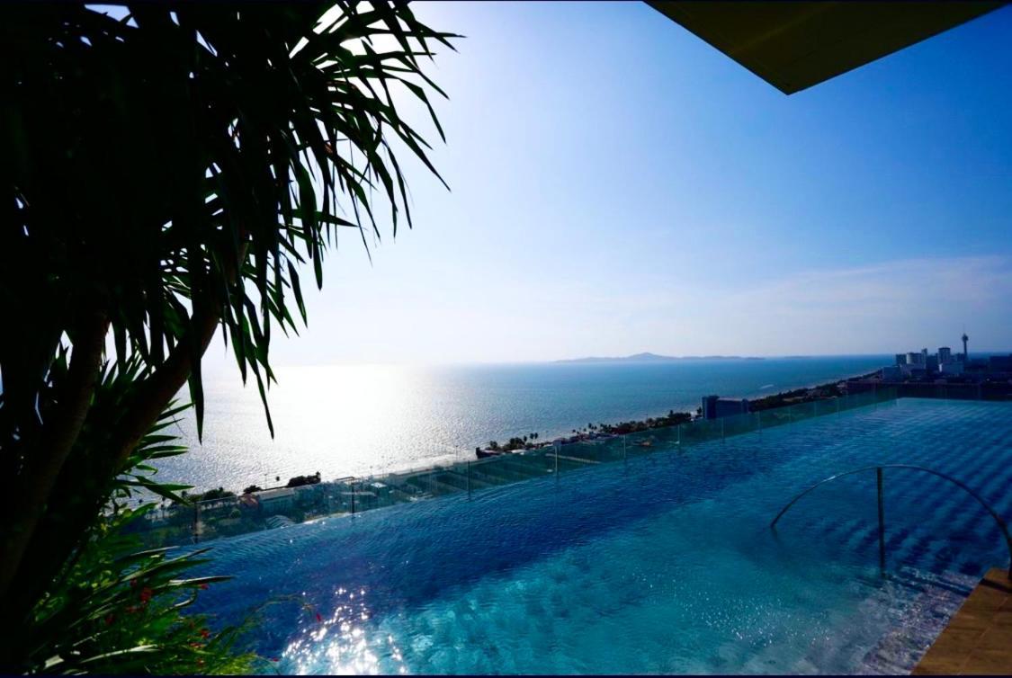 Luxsl Luxury Style Of Life 6 Apartment Pantai Jomtien Luaran gambar