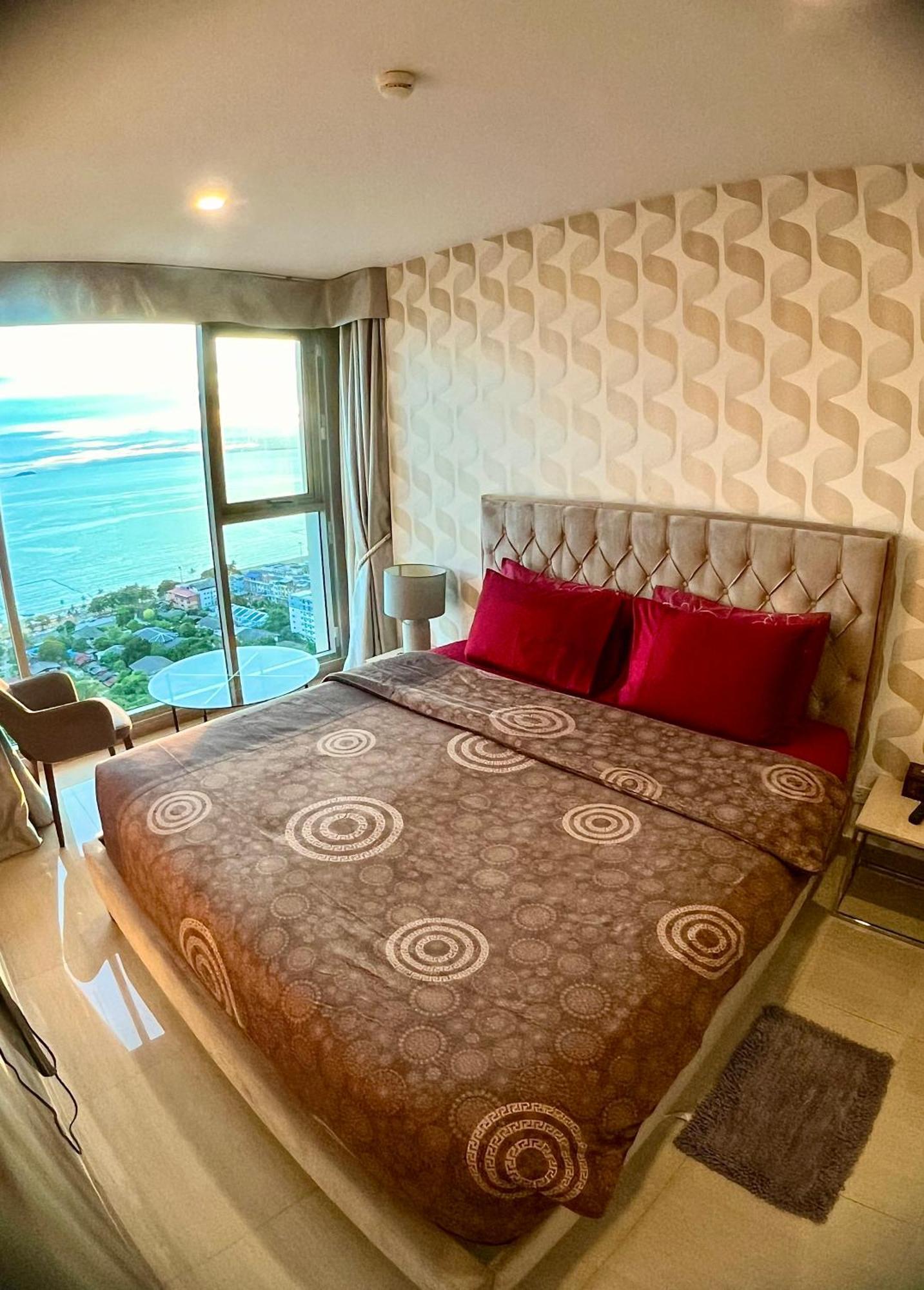 Luxsl Luxury Style Of Life 6 Apartment Pantai Jomtien Luaran gambar