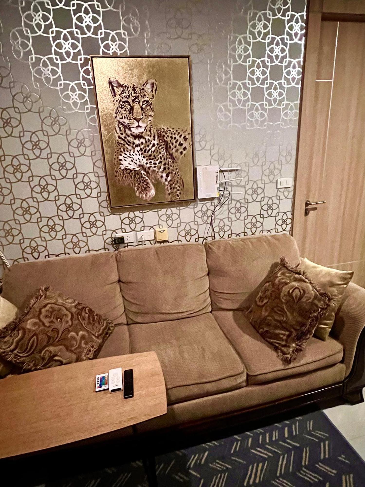 Luxsl Luxury Style Of Life 6 Apartment Pantai Jomtien Luaran gambar