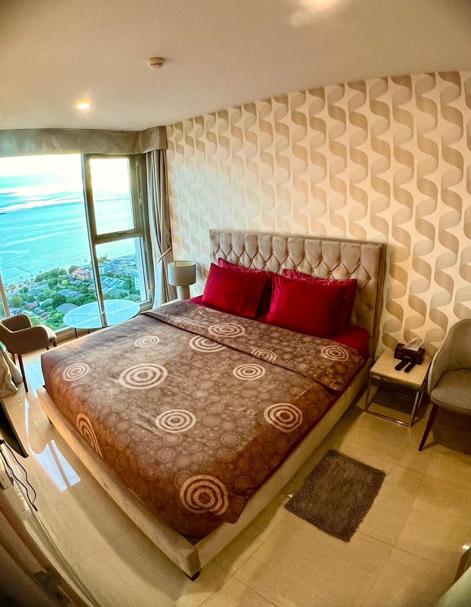 Luxsl Luxury Style Of Life 6 Apartment Pantai Jomtien Luaran gambar