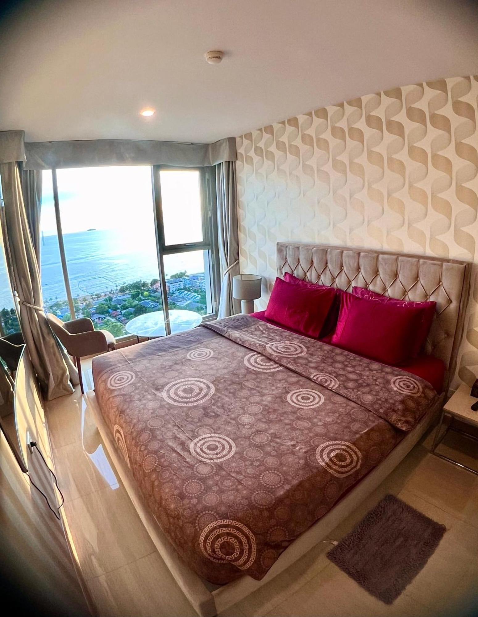 Luxsl Luxury Style Of Life 6 Apartment Pantai Jomtien Luaran gambar